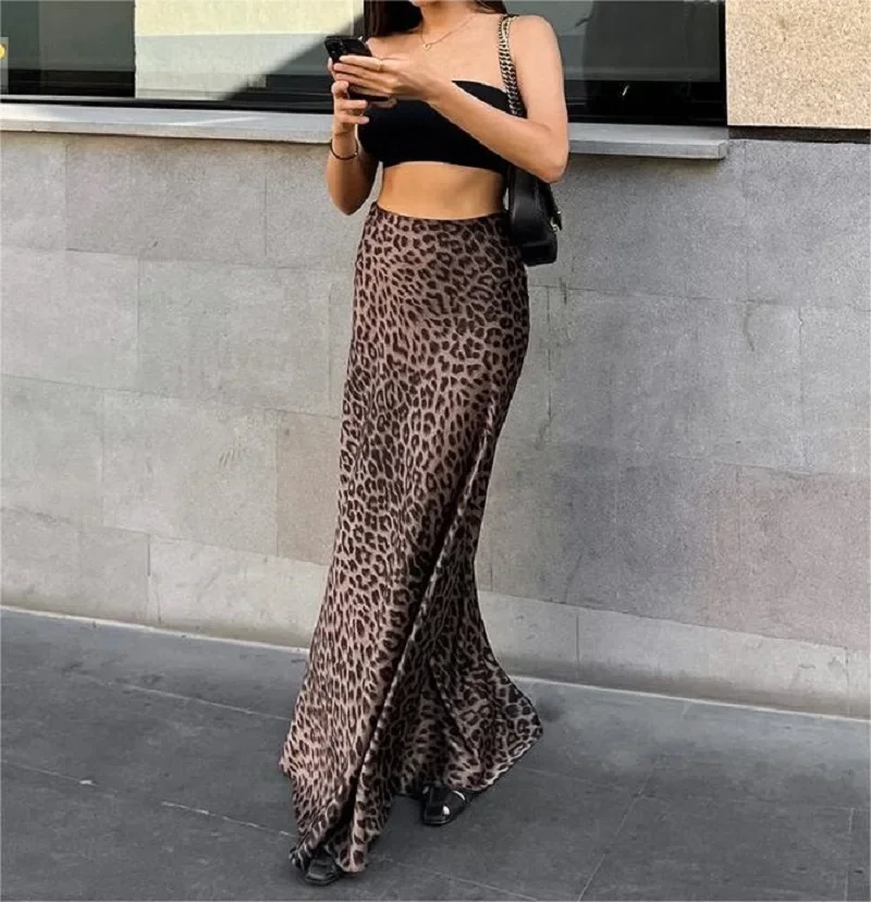 

2024 Women's Sexy Hot Girl Leopard Print Bustier Skirt Fall and Winter New Package Hip Slim Fishtail Skirt Fashion Long Dresses