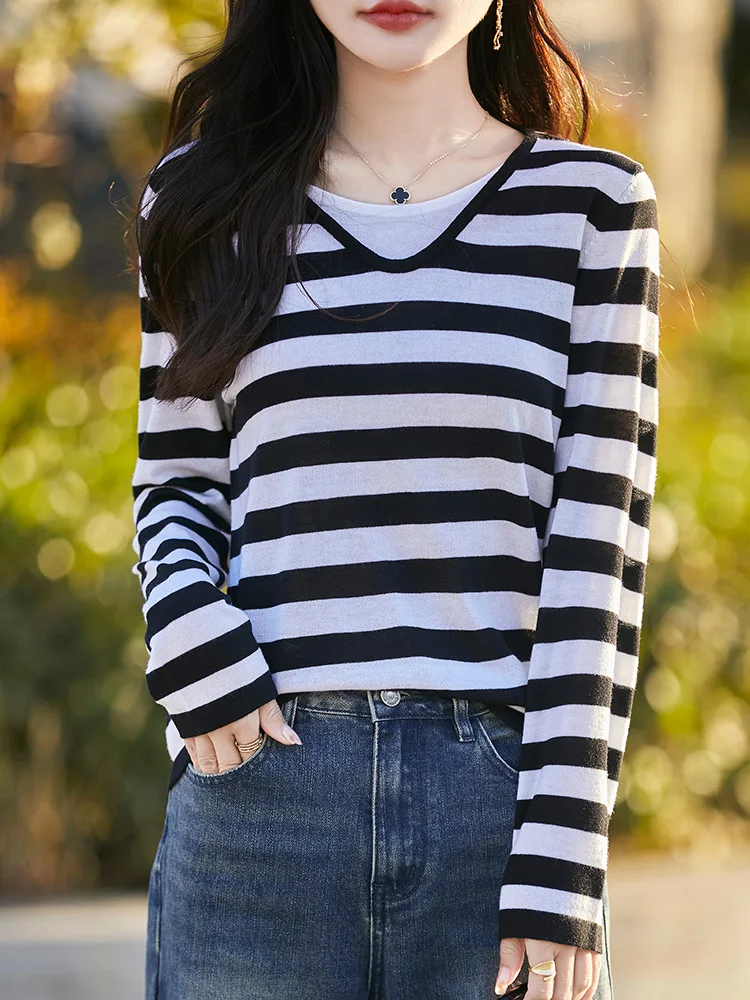 

2025 New Imitation Wool Hoodie Fashion Fake Two Piece Sweater Round Neck Long Sleeve Knitted Soft Warm Basic Top Women's Wear