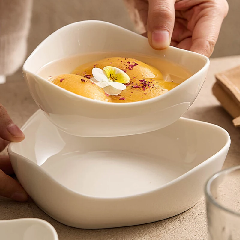 Cuencos de sopa de porcelana blanca, vajilla de comedor pigmentada creativa para el hogar, cuenco Triangular de desayuno para ensalada de frutas irregulares