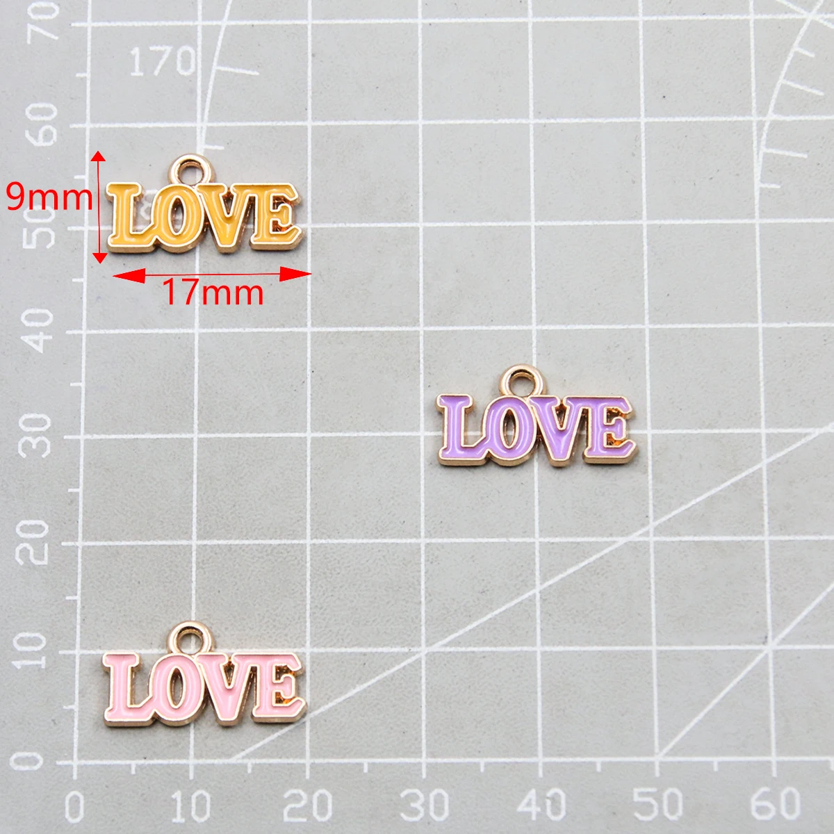 10Pcs 8 Color 17x9MM Alloy Metal Drop Oil Valentine's Day Charm Small Letter LOVE Pendant For Enamel DIY Bracelet Jewelry Making