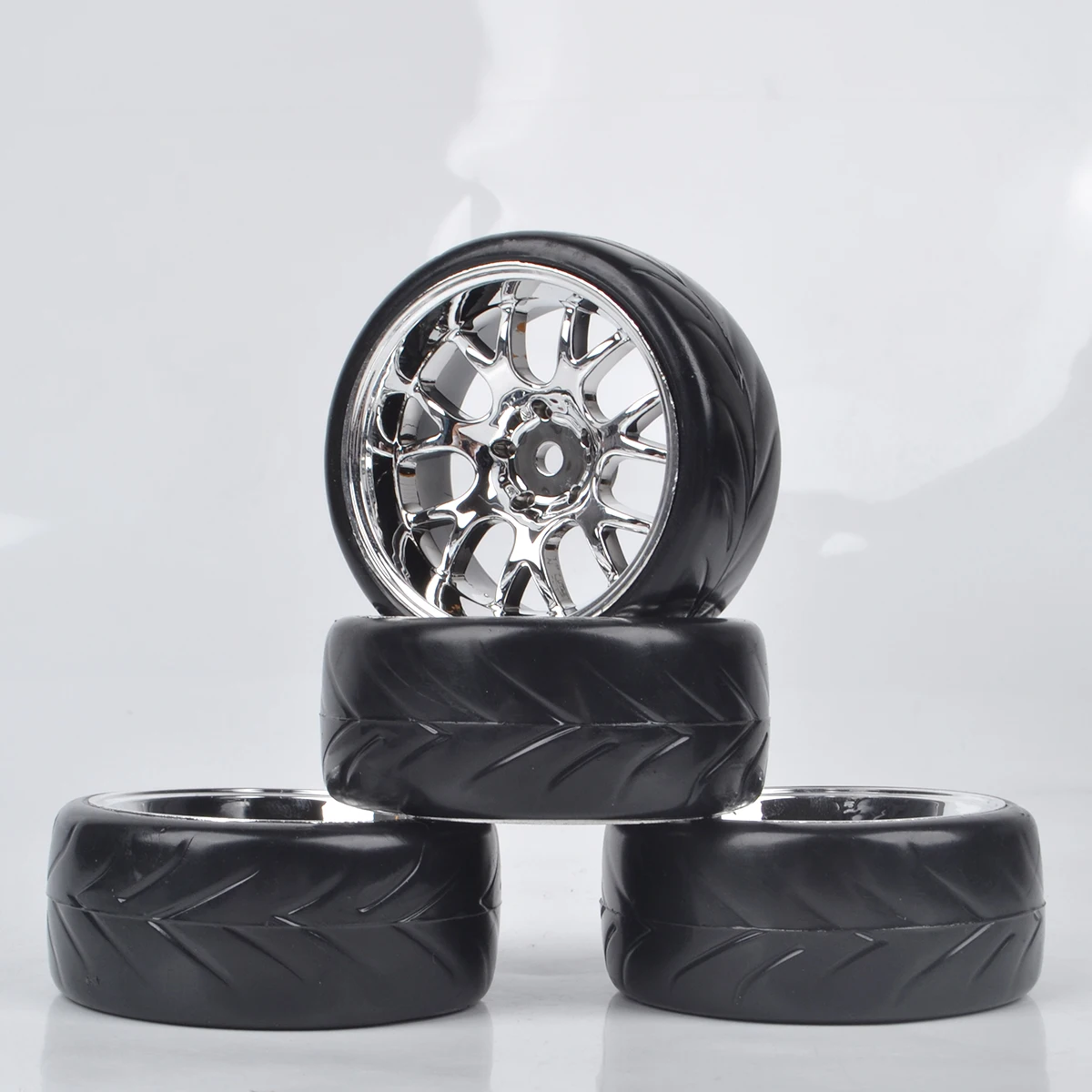 

4PCS 1/10 On Road Tires & Wheels Rims 12mm Hex Hub for Traxxas 4tec Tamiya TT02 HPI HSP Kyosho MST Redcat Drifting Racing Cars