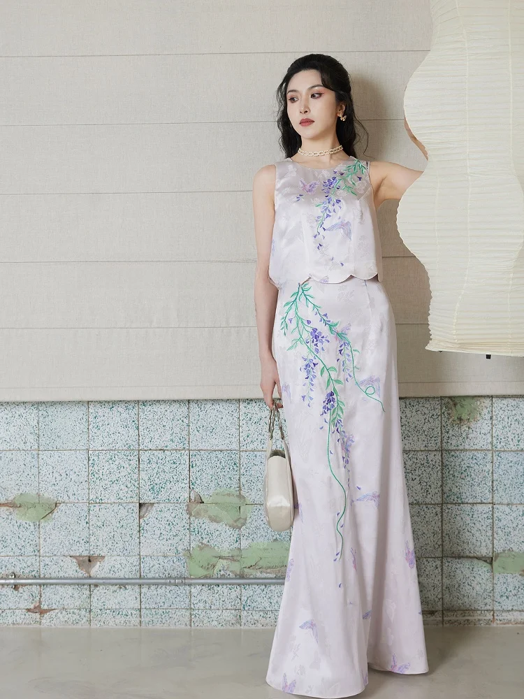 

Комплект Xuan Ying Ji: шелковый топ и юбка с вышивкой фиолетовых цветов-трубочек, сложная вышивка, узорчатая печать, весенняя коллекция