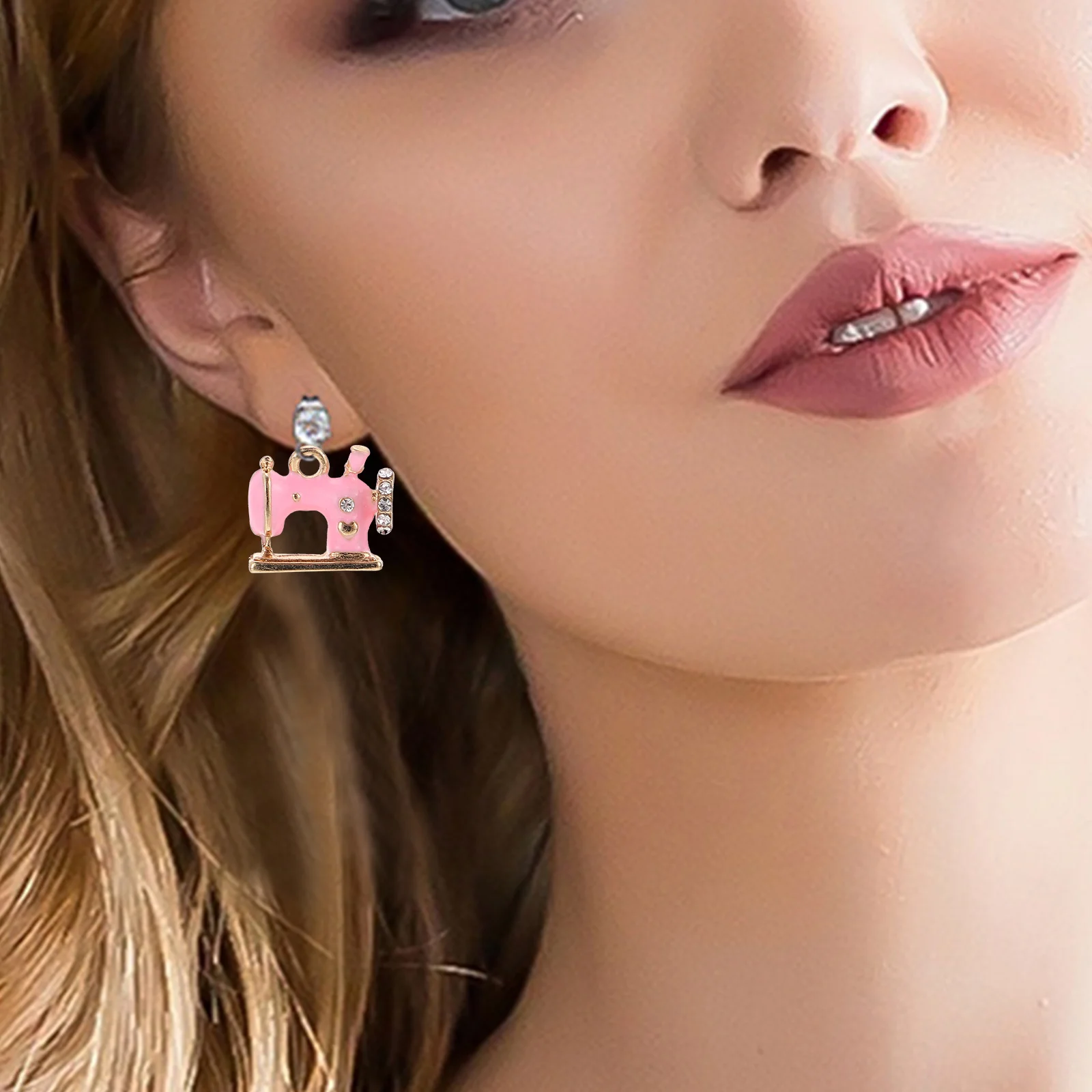 

10Pcs Exquisite Sewing Machine Shaped Pendants Alloy DIY Jewelry Making Charms for Necklace Bracelet Keychain Decor Craft