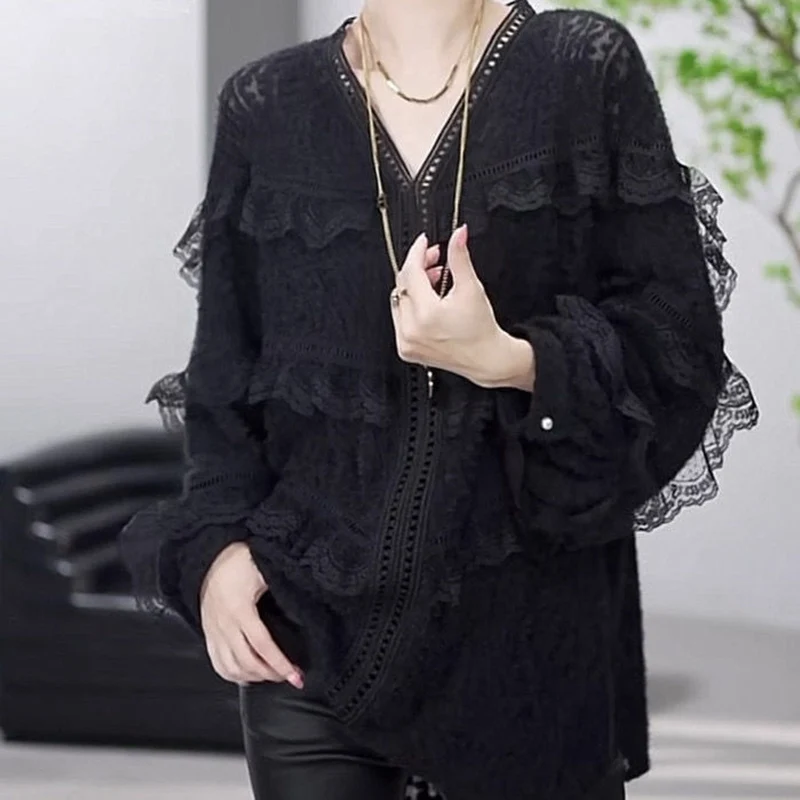 Fashion V-Neck Spliced Hollow Out Lace Ruffles Blouses Women\'s Clothing 2023 Autumn Loose Casual Pullovers Asymmetrical Shirts