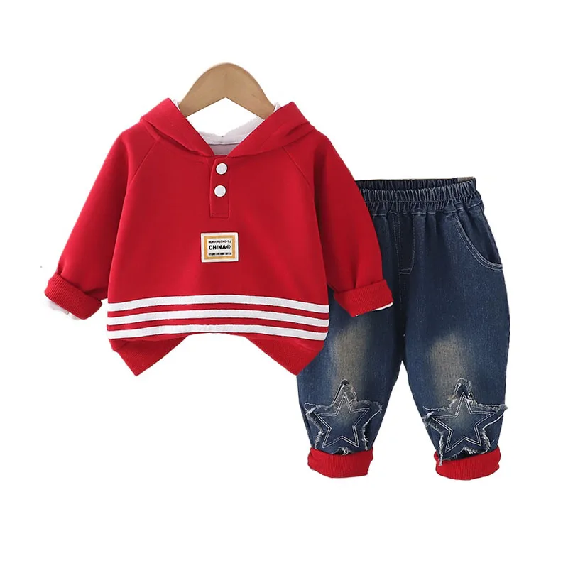 Yürümeye başlayan bahar erkek takım elbise seti 2025 kore erkek bebek giysileri 9 ila 12 ay rahat uzun kollu kazak kapşonlu ve pantolon çocuk kıyafeti