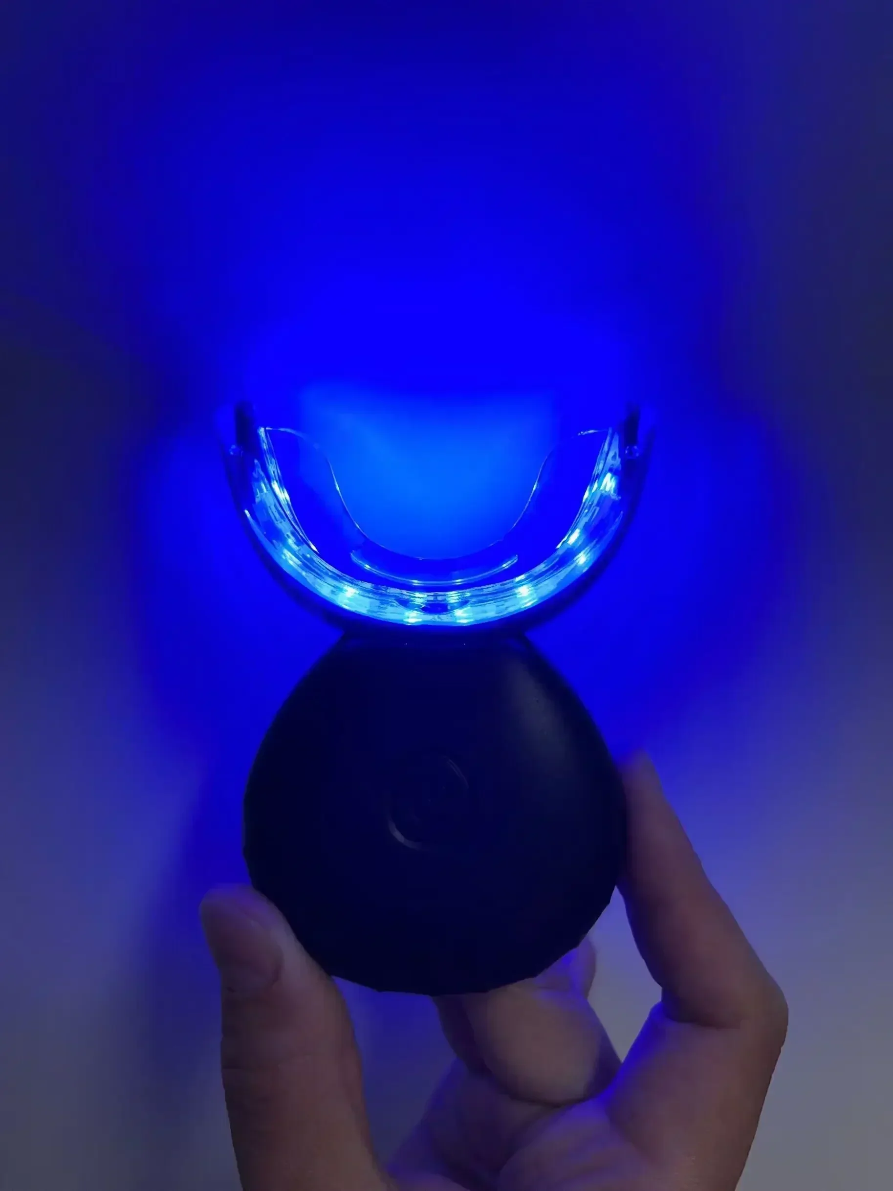 Portable Wireless Oral Teeth whitening LED light Therapy Device Red and Blue Light Therapy Relief Toothache Gum Inflammation