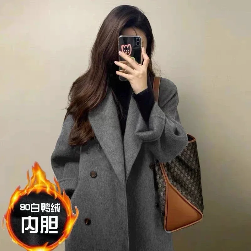 

Серое двустороннее кашемировое пальто, женское зимнее пальто 2025 года, новая корейская версия, свободные толстые пуховые шерстяные пальто, однотонное повседневное длинное пальто