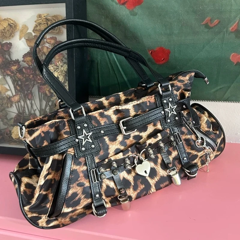 

Large Capacity Messenger Bag Original Leopard Print Sweet Cool Shoulder Bags for Women's Commuter Messenger Bag
