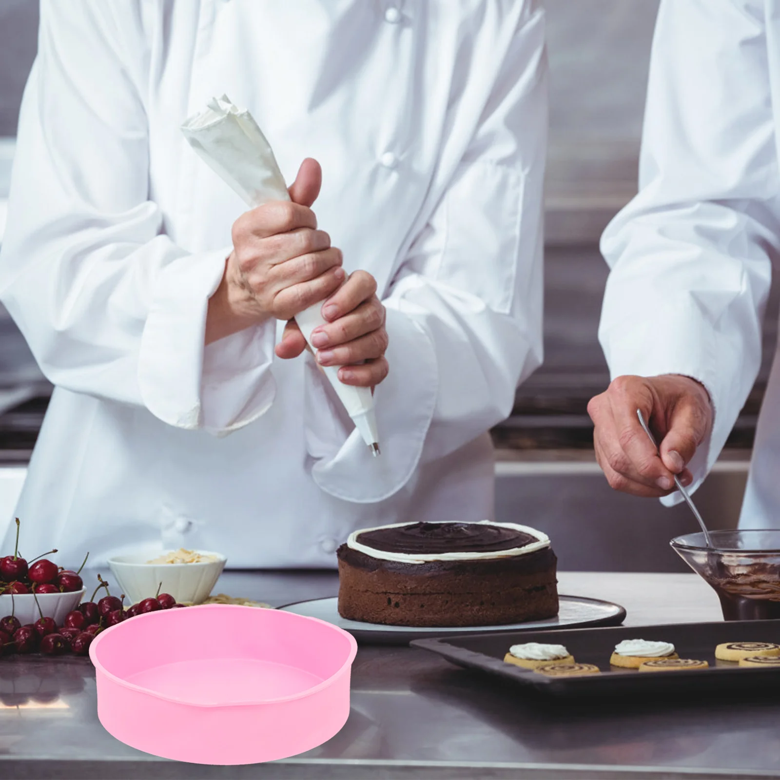

8-Inch Silicone Cake Pan Baking Mold Non-Stick Flexible Bakeware Pan Easy Release Dishwasher Microwave Oven Freezer Safe