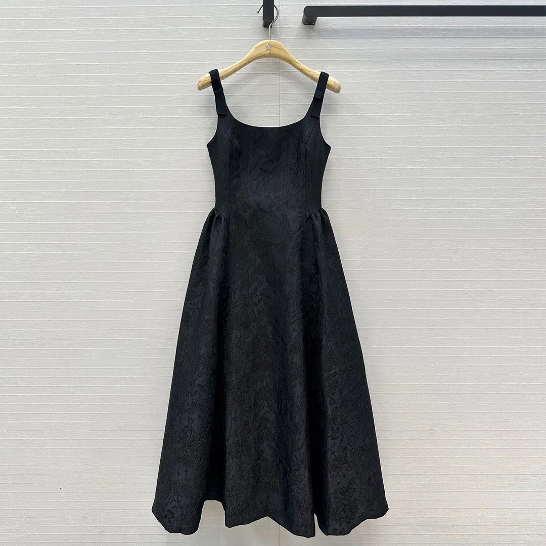 

2025 New Retro Jacquard Embroidery Black Long Straps Dress Women O-neck Sleeveless High Waist Big Bottom Elegant Party Dress
