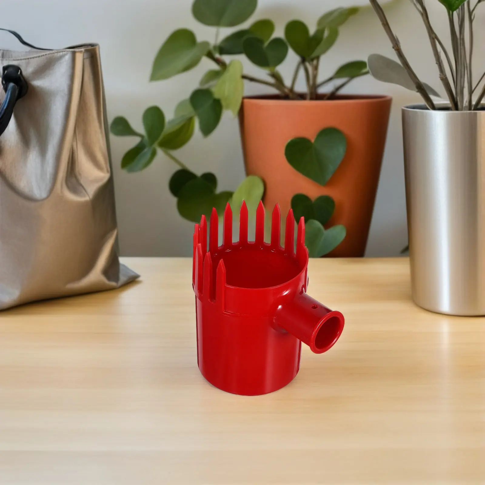 Plastic Fruit Picking Tool Blueberry Picker Red Non-Slip Handle Lightweight for Outdoor Gardening Berry Harvester Basket