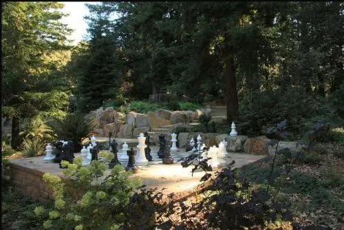 مجموعة كاملة كاملة من قطع الشطرنج العملاقة كبيرة الحجم مع ملك بطول 25 بوصة - أبيض وأسود