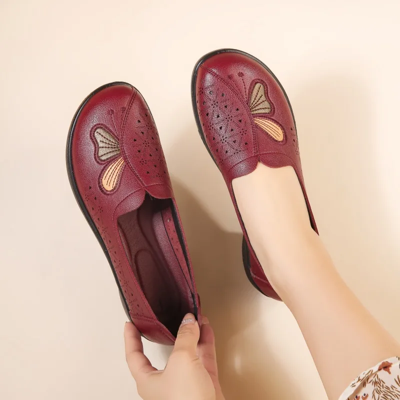 2024 New elegant shoes with butterfly ladies driving lofer low heels shoes woman slip on microfiber leather flats mom moccasins