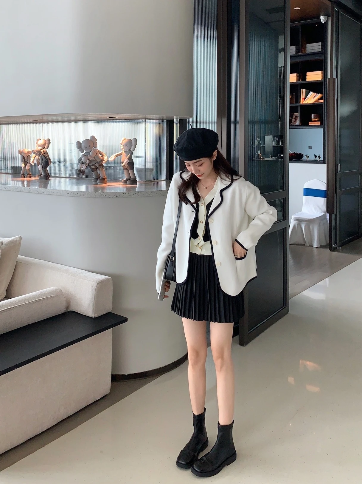 

FF BLUE Pure School Flower Feel Knitted Suit Jaet White Coat Long Sve Cotton Blend Regular Fit for Young Women