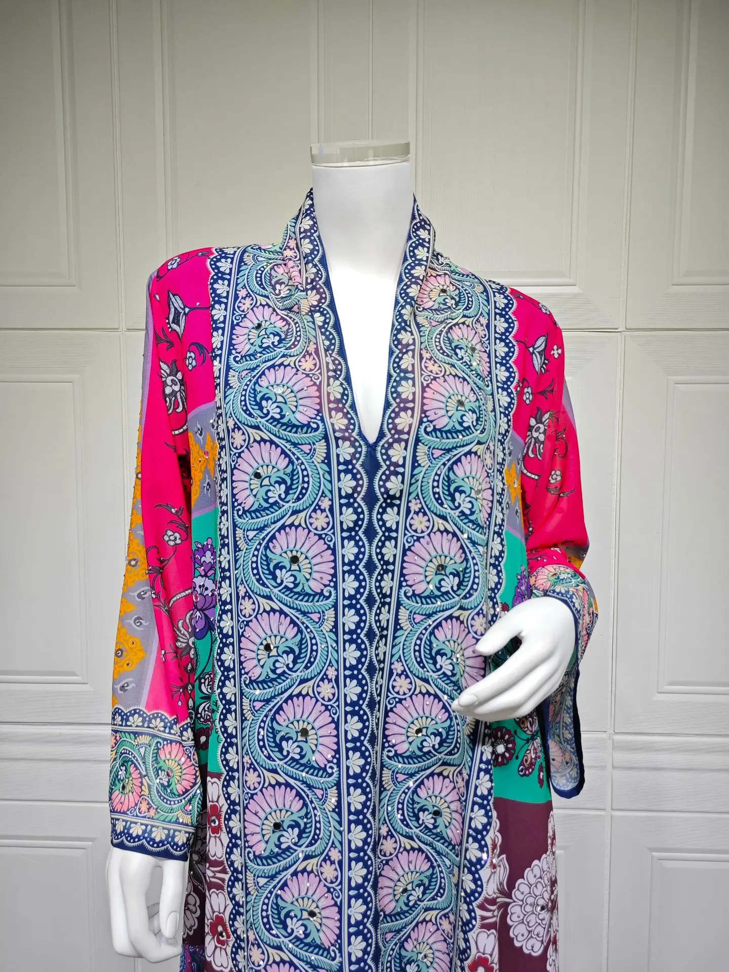 

Uni Fashion Muslim Elegant Floral Print Abaya Dubai Moroccan Rhinestone Decorated Women Clothes 2026