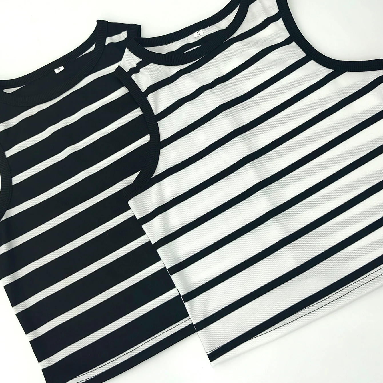 Dames Korsetstrepen Grafisch Gebreide Tanktop O-hals Mouwloze Basis Baby Tees Y 2K Kleding 2024 Zomer Vrijetijdsbestek Chic Crop Tops