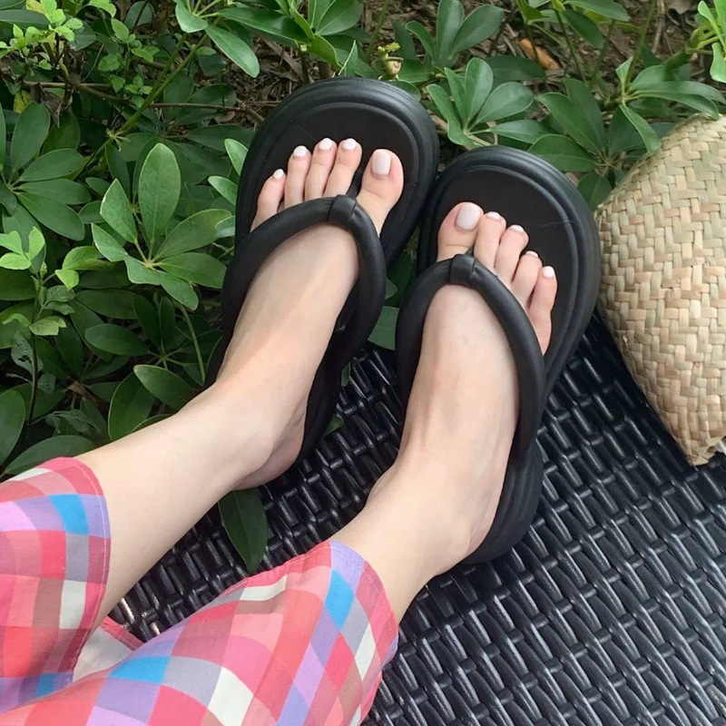 Platform Women's Flip Flops Leisure Summer Vacation Beach Shoes Non-Slip Lightweight Soft High Heels Cloud Slippers for Ladies