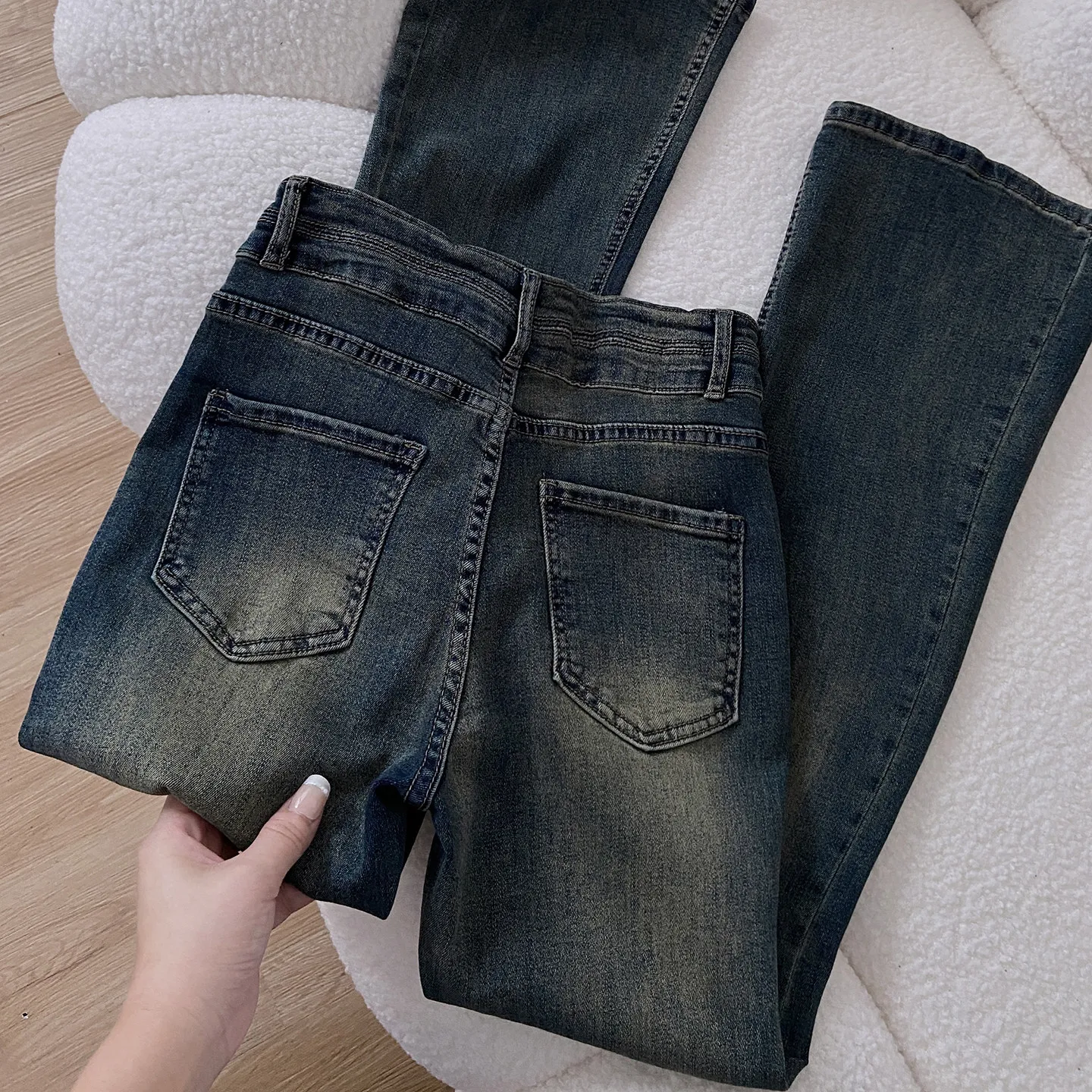 Retro High Waist Bell Bottom Jeans Women's Slim Fit Versatile Design Sensation Bell Pants Cotton Stretch Denim mid Wash