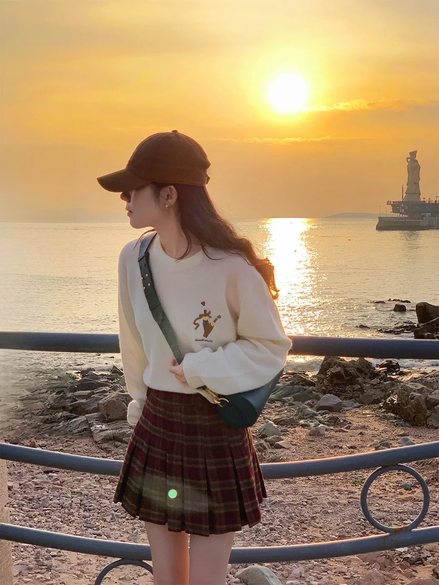 

Шерстяной вязаный свитер Rame с вышивкой цвета шампань, мягкий, круглый вырез, бежевый и голубой, для женщин, зима 2024