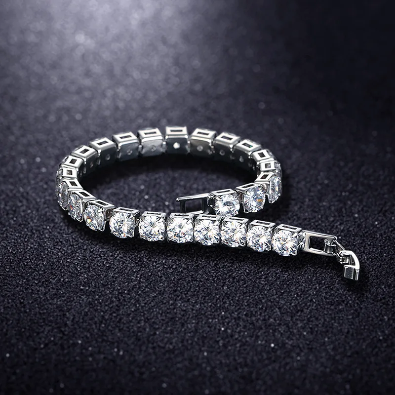 6.0 Round White Color Copper Inlaid Zircon Bracelet with Diamonds Simple Style High Quality Clothing Accessories Hand Jewelry