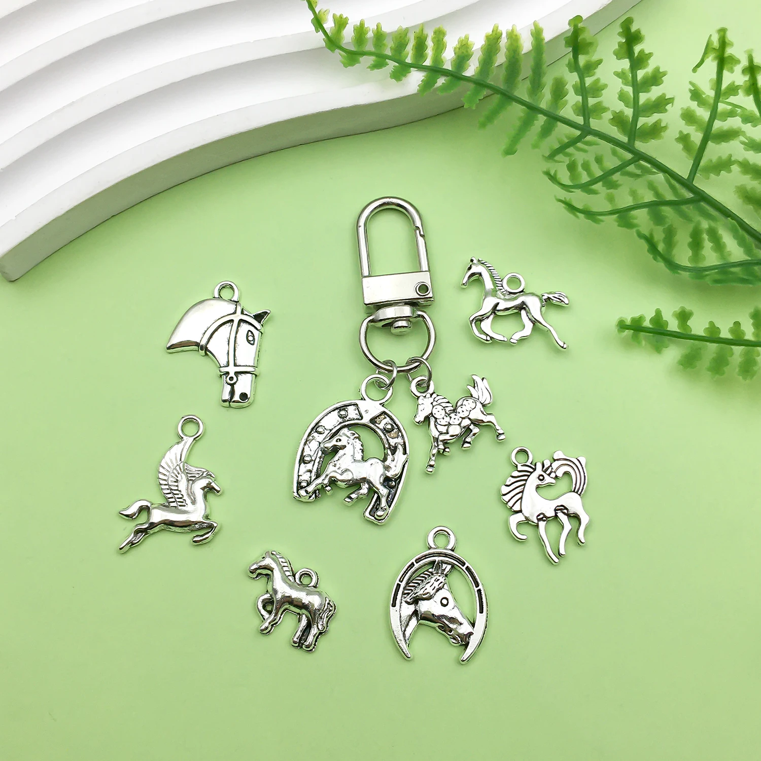 16/20pcs Antique Silvery Retro Horse Design Charms Alloy Metal Pendants For DIY Bracelet Necklace Jewelry Making Accessories