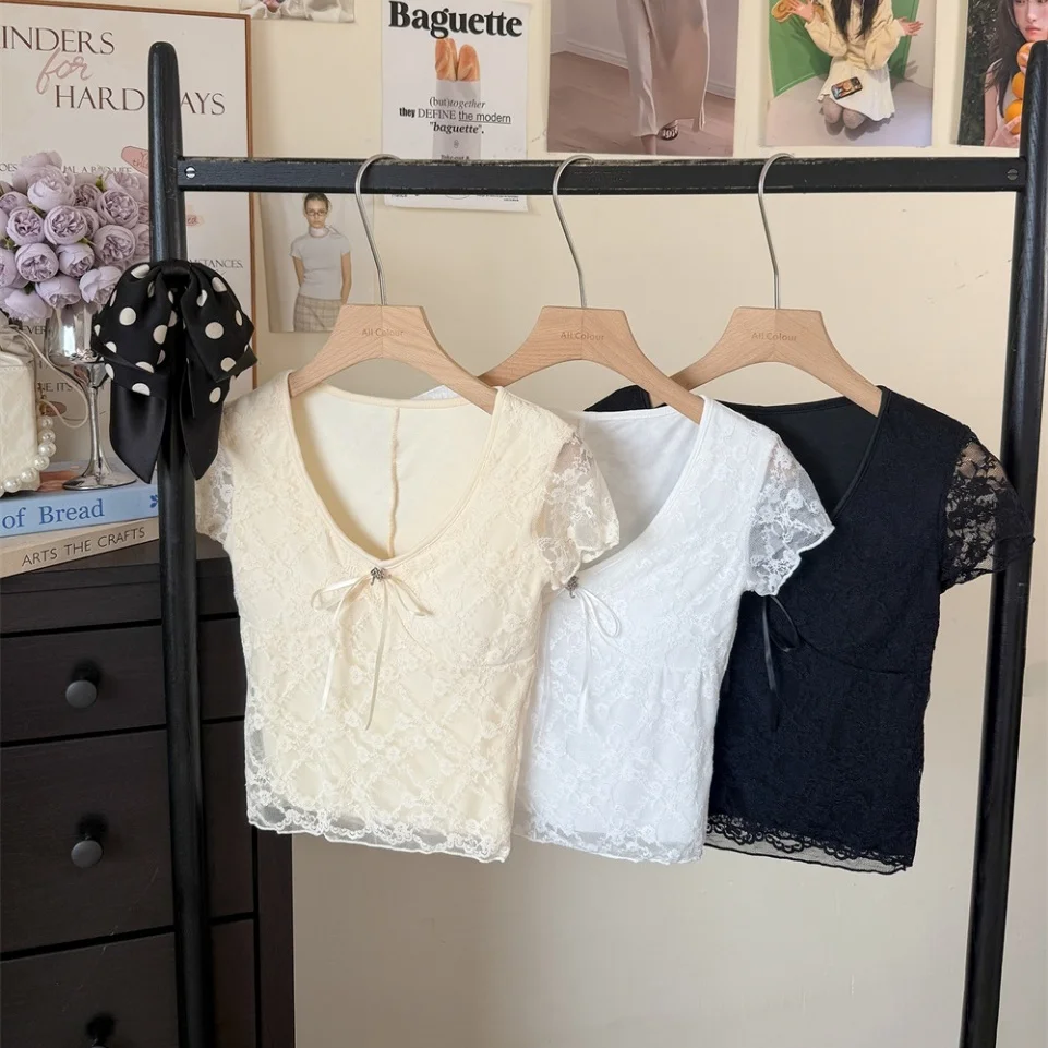 Summer New Sexy V-neck Lace Splice  Knot Short Sleeve T-shirt Women Slimming Fixed Belt Chest Pad Top Sexy Style Nyl...