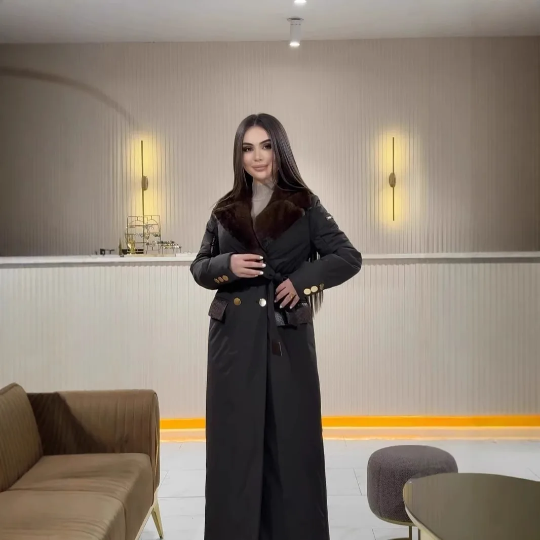 Cappotto con cappuccio invernale 2024 in cotone lungo da donna con collo in pelliccia di Jaet, cintura stretta, casual, in tessuto romano