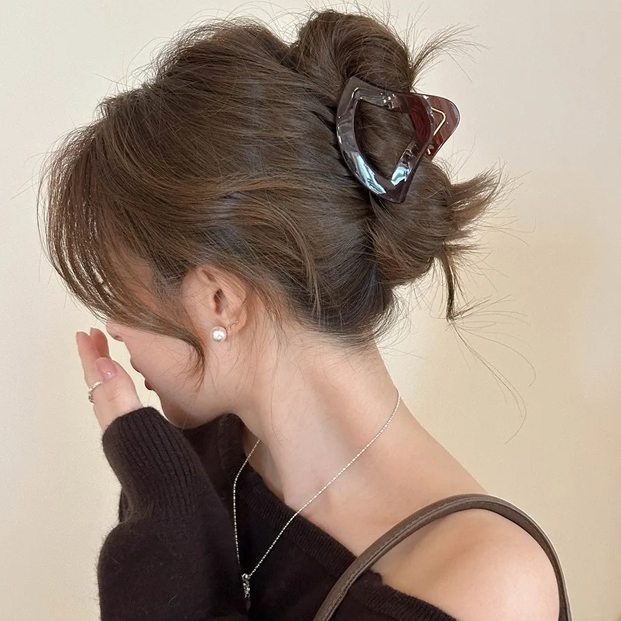 Acrylic Shark Clip Korean Style Women Temperament Versatile Ponytail Clip Simple Back of The Head Hair Grab Clip Accessories New