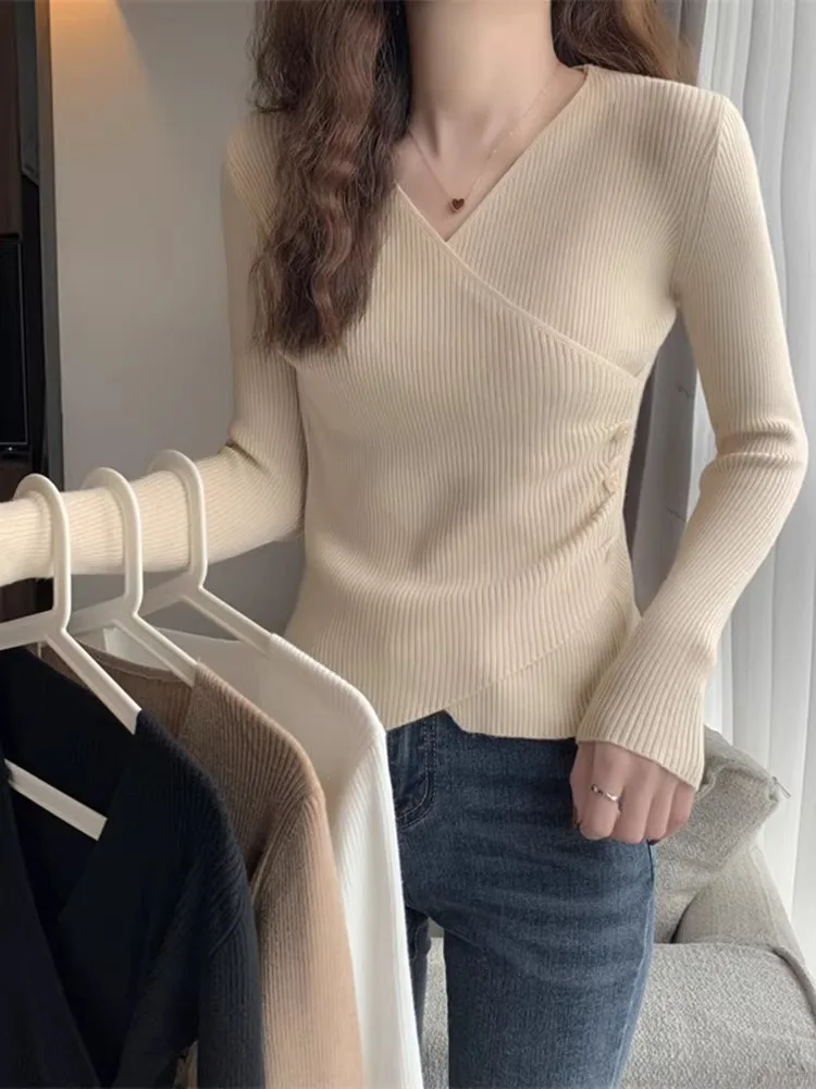 

Early Autumn Chic Low-Neck Base Shirt Women's 2025 New Inner Wear High-End Feelings Late Autumn Initial Winter Knitted Sweater