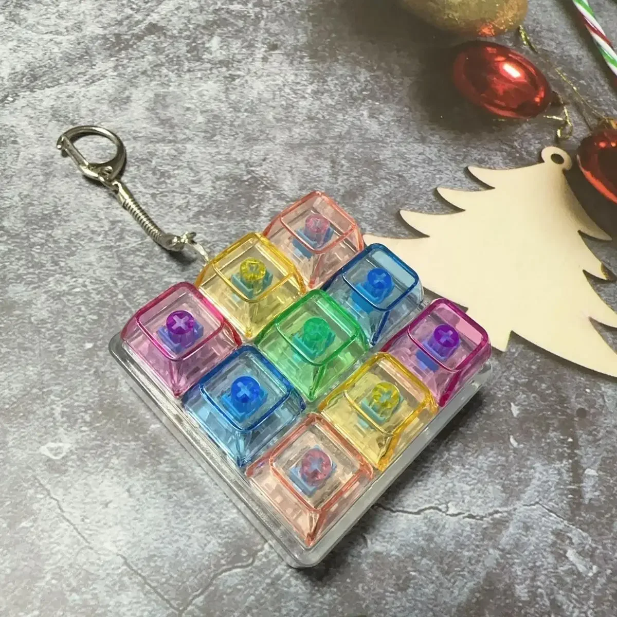 9Keys Button Keycap Fidget Keychain Relief Stress Mechanical Keyboard Clicker Bag Charm Adult Christmas New Year Gifts