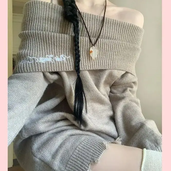 One-Shoulder Advanced Knitwear With Embroidery Autumn Winter Sweater Women Sexy Fashion Embroidery Strap Knitted Pullovers