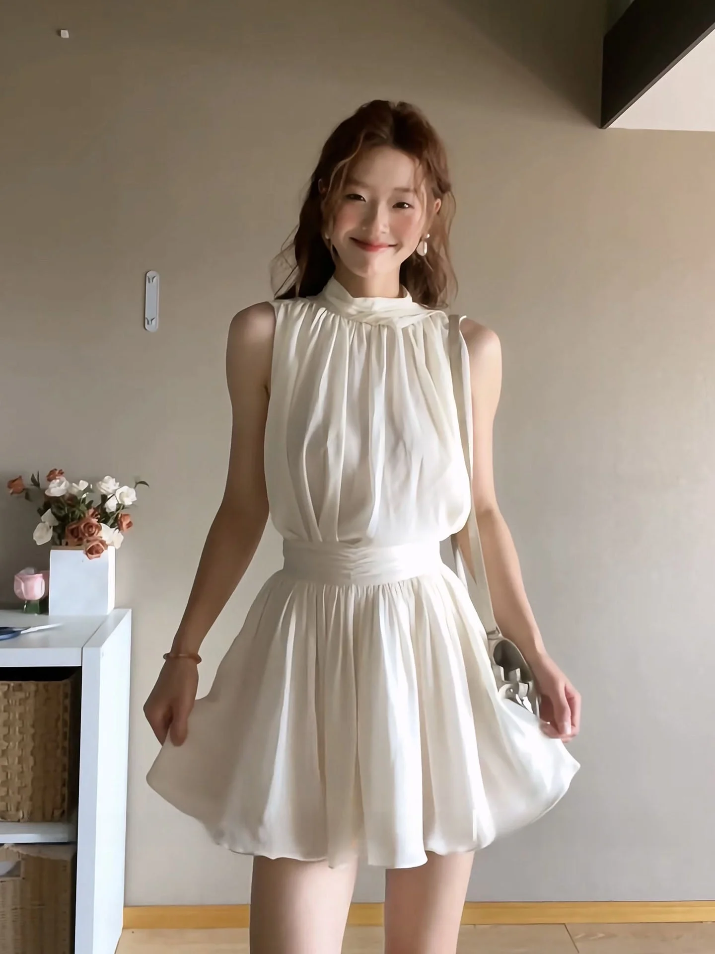 

White Summer Slim Fit Sleeveless Women's Set A-Line Skirt Two-Piece Suit Fashionable Versatile Belt Design Pure Color