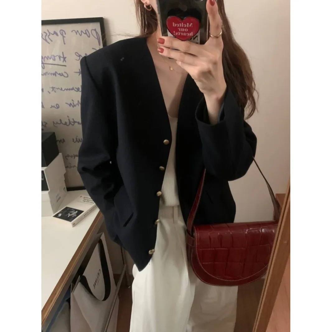 Classic Korean Style Women's Long Sleeve V-Neck Suit Jacket Simple Versatile Autumn Fashion Short Outerwear Polyester Fiber