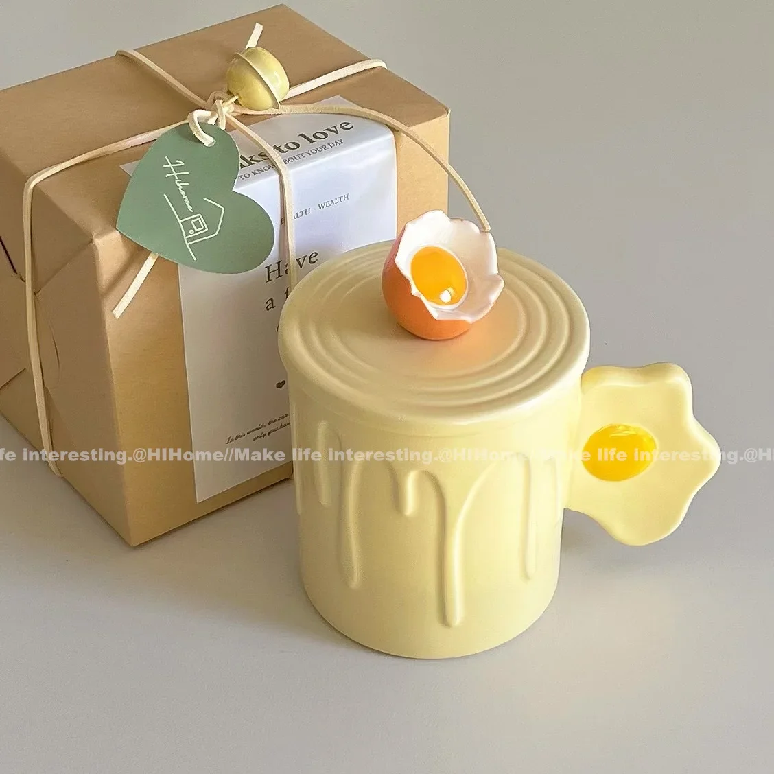 Creamy-yellow Omelette Egg Ceramic Coffee Cups，Creative 3D Poached Egg Breakfast Mug，with Lid Spoon Lovely Gift Water Mug