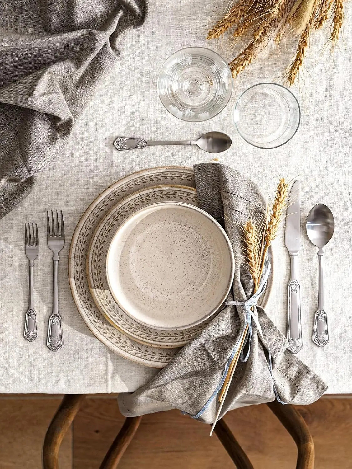 Dinnerware Sets for 4, 12 Piece Ceramic Dish Set with Plates and Bowls | Oven/Dishwasher/Microwave Safe | Ideal for Housewarming