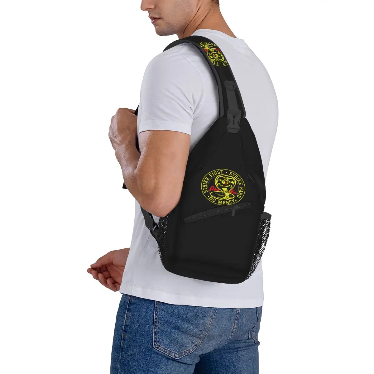 Cobra kai no mercy Sling Rucksack Schulter tasche Wandern Reise Brusttasche Daypack Männer Mode Cross body Rucksack Umhängetasche Tasche