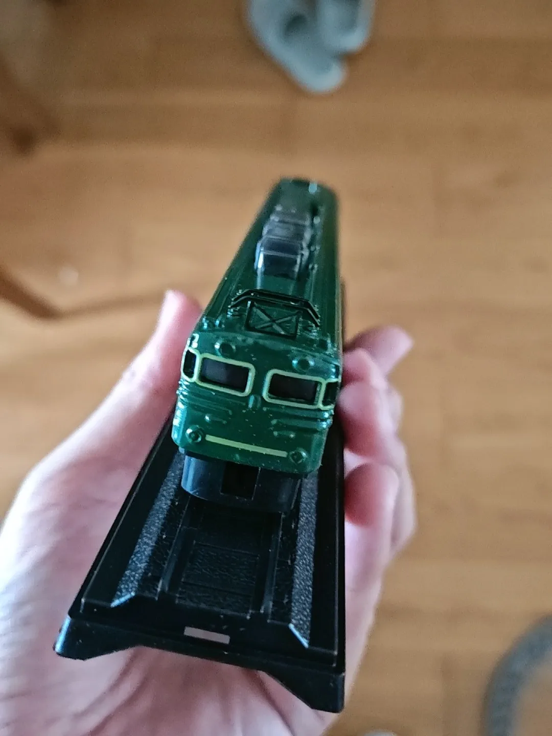 Legierung Auto Modell Simulation Zug Harmonie Hohe Geschwindigkeit Eisenbahn Grün Leder Zug Kinder Spielzeug Sammlung Metall Modell Ornamente