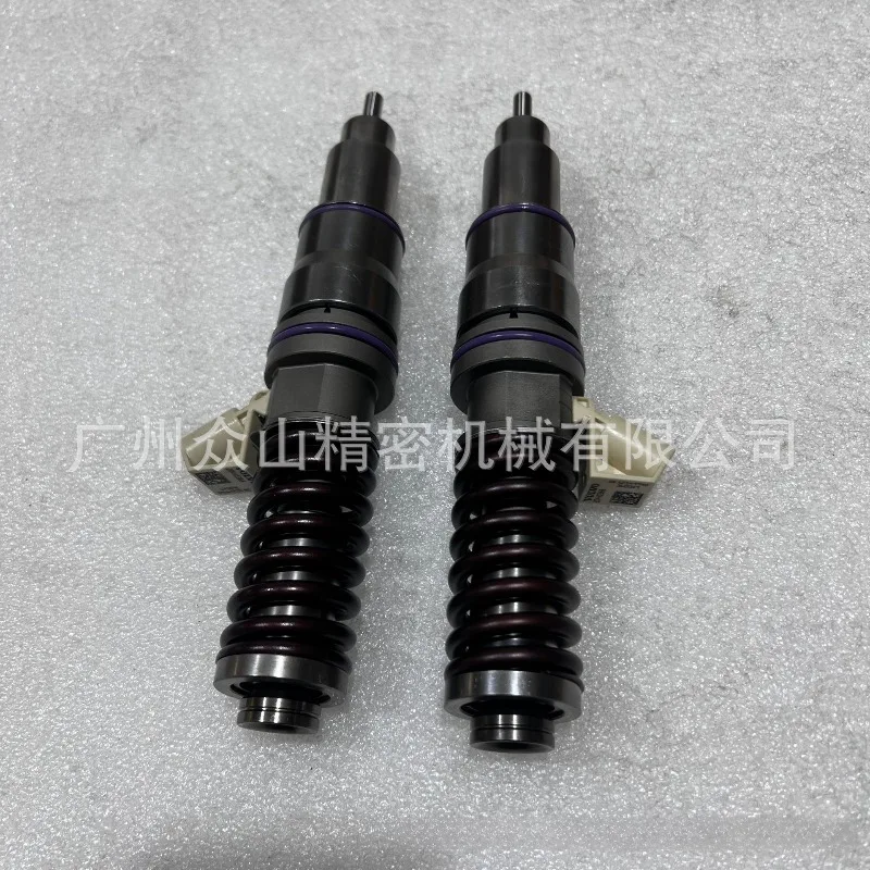 20440388 for  EC360B/460B engine injectors