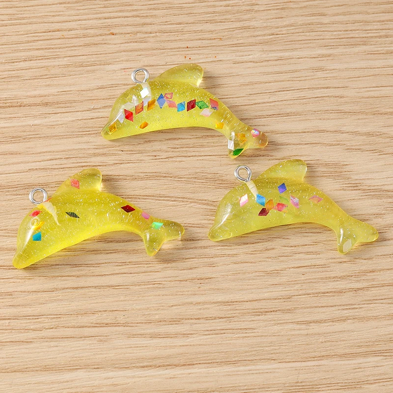 Tusember 10 Stück niedliche Meerestiere, bunte Delfin-Anhänger aus Kunstharz für DIY-Ohrringe, Armbänder, Schlüsselanhänger, Schmuckzubehör – Detail 5
