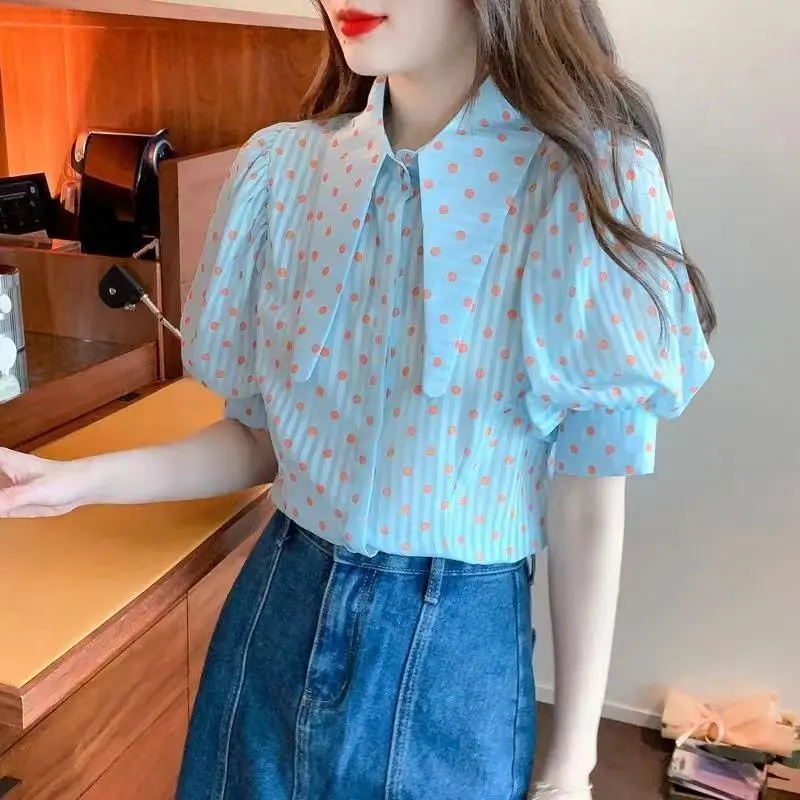 

Красивая женская одежда, летняя корейская модная одежда с принтом, воротник-поло, пышные рукава, трендовая женская рубашка в горошек, хлопковый кардиган без рукавов