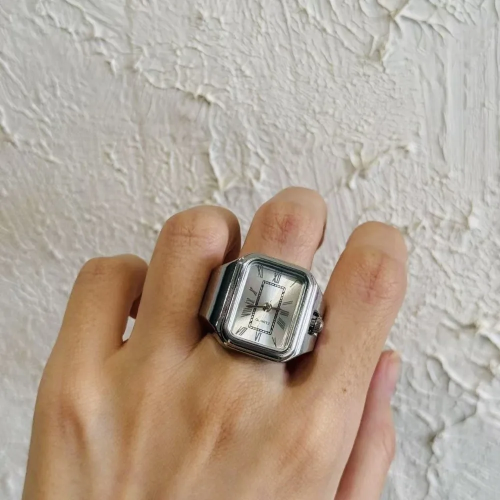 Cool Vintage Rings Jewelry Clock Heart Shape Alloy Roman Quartz Watch Creative Retro Finger Watch Ring Man