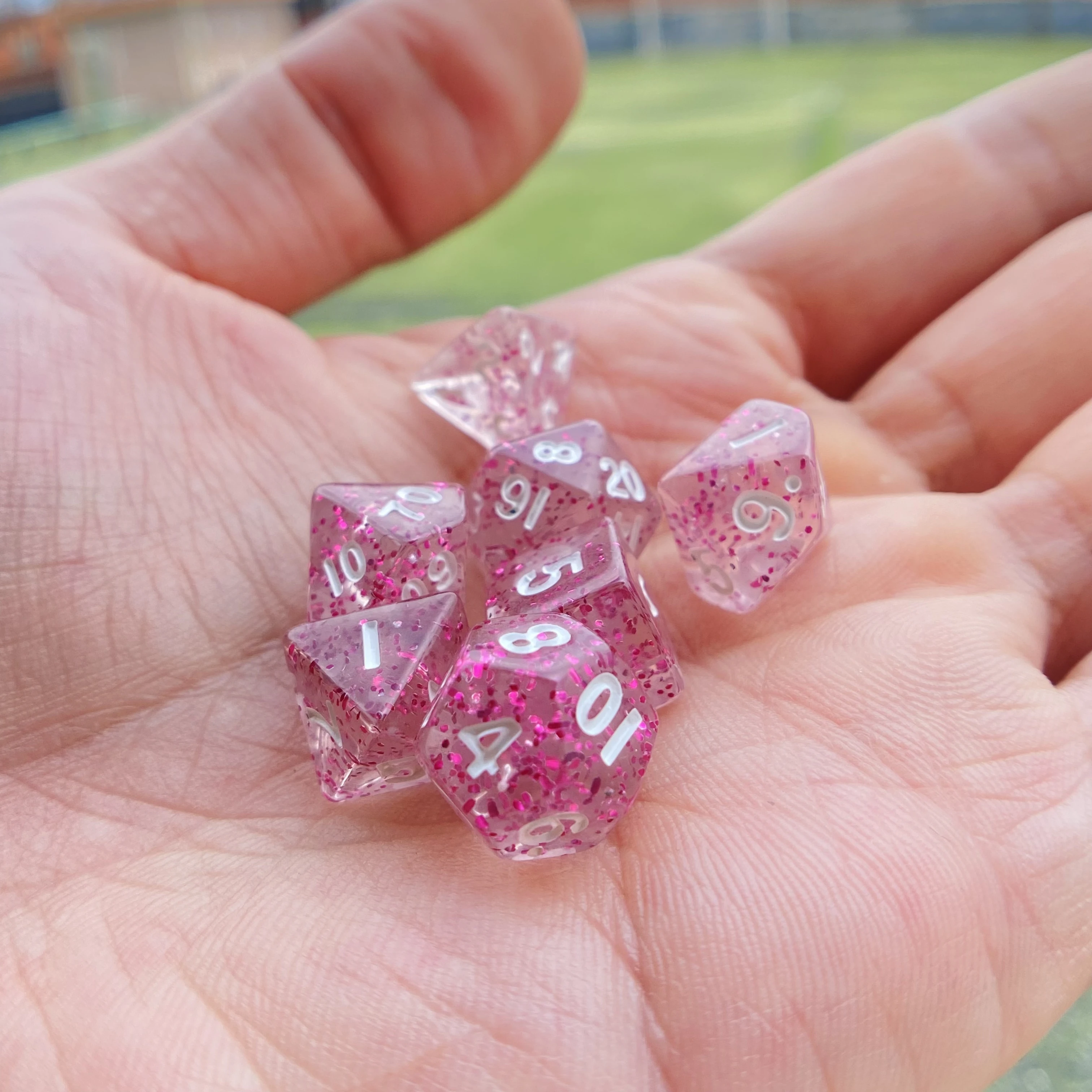 Mini dados acrílicos poliédricos TRPG, transparentes con purpurina, coloridos, 7 piezas por juego para juego DND o COC, gran oferta