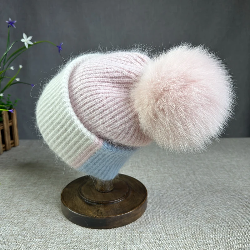 True Fox Hair Ball Knitted Hat for Women\'s Autumn and Winter Versatile Ear Protection Rabbit Hair Colored Knitted Hat