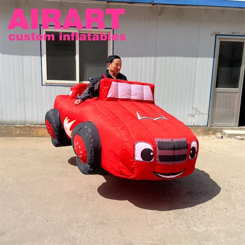 Disfraz de coche rojo de carreras con soplador, vestido de coche inflable de control para adultos para evento de escenario