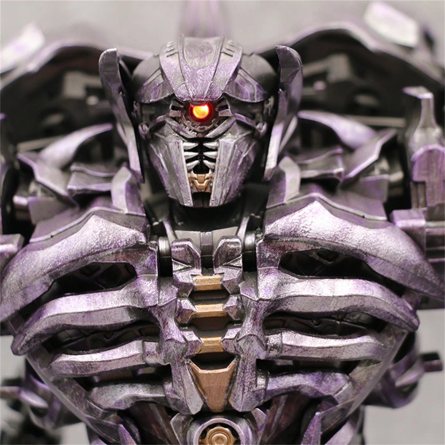 Auf Lager Zeus ZS-01 ZS01 2.0 VER Universe Guardian Shockwave Amplification Deformed Atcion Figure Robot Model