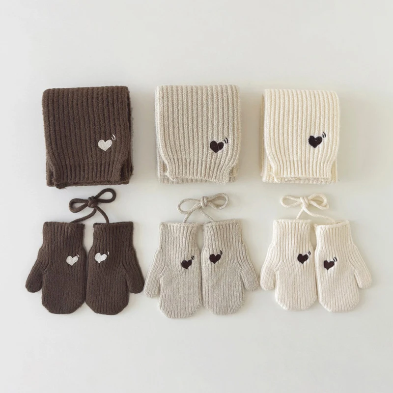 

Baby Winter Scarf Gloves Set Embroidery Heart Kids Knitted Neck Warmer Mittens for Girls Boys Scarves Children Accessories 2-6Y