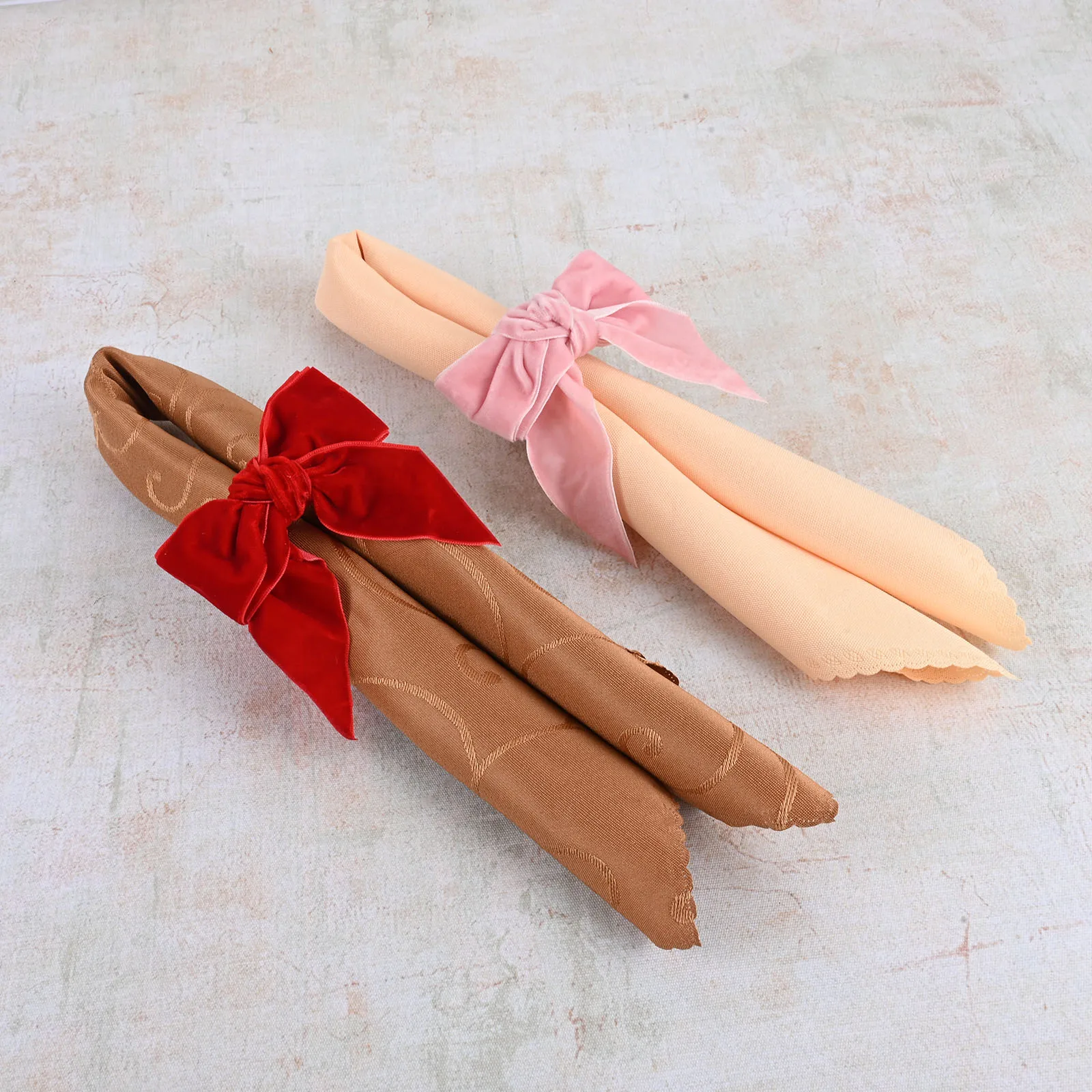 6PcsPink/Red Bowknot Napkin Rings Christmas/Wedding Decoration Suitable for Business Dinner Fellowship Reunion Wedding Reception