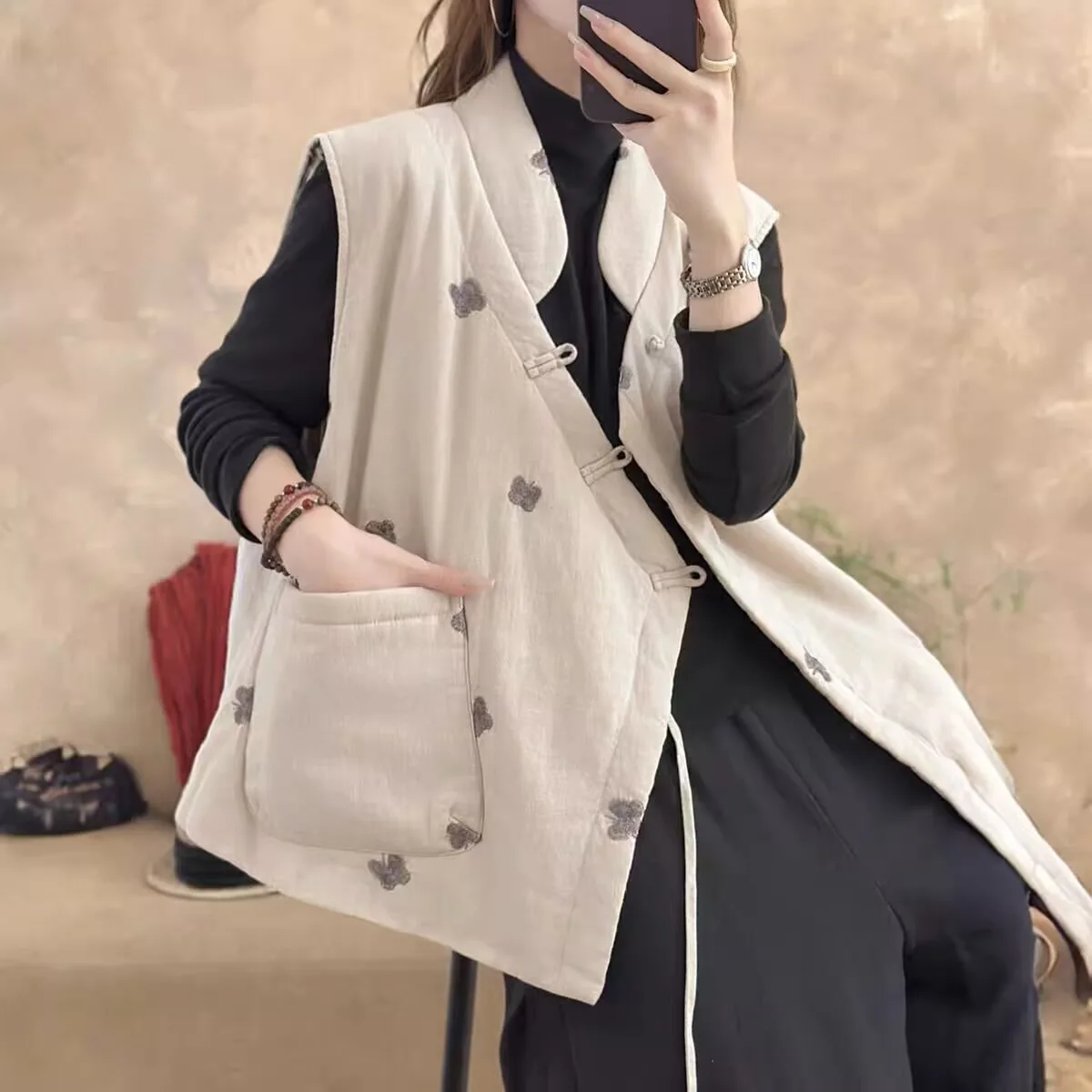High-End Chinese Style Embroidered Cotton Vest Heavy Work Stitching Belted Outerwear Shoulder Pad Top Women's Fashion