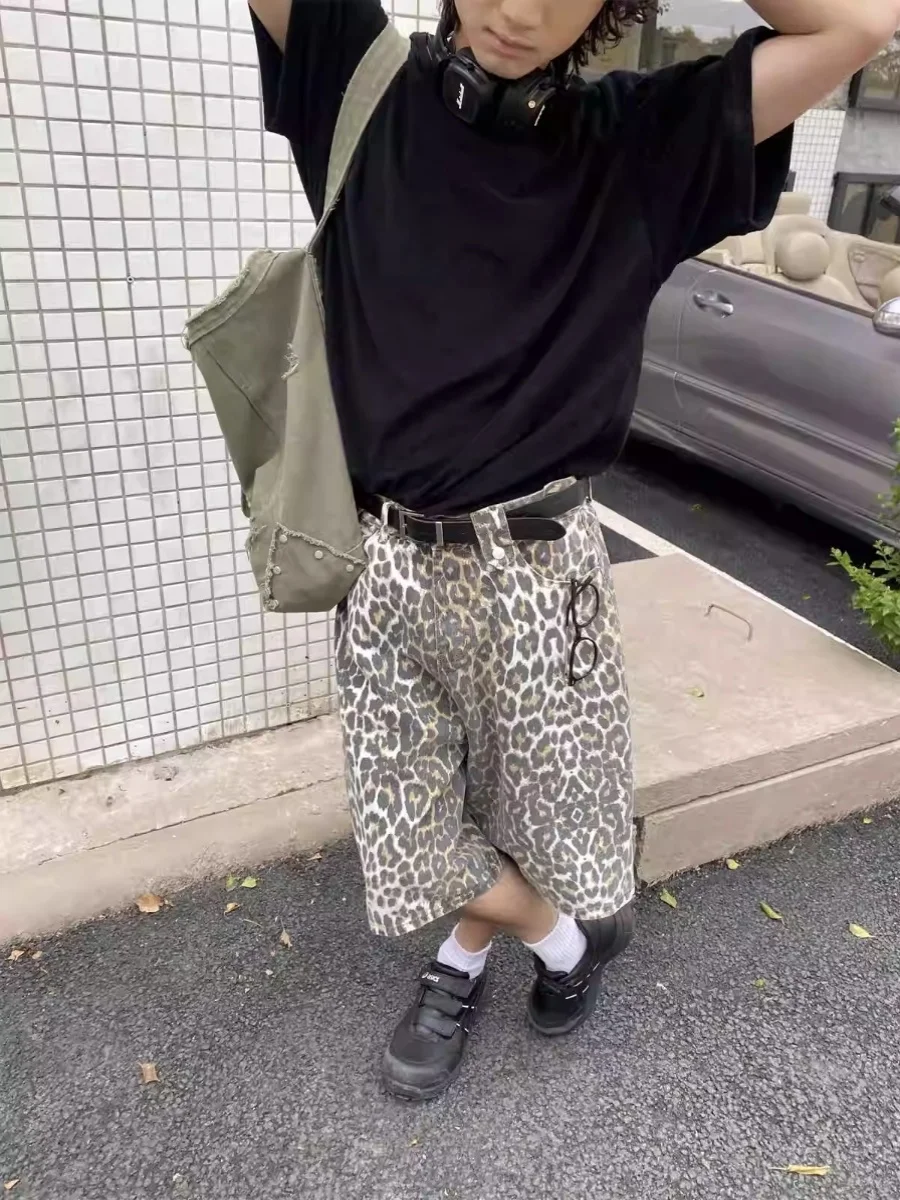 

Американские ретро камуфляжные орты с леопардовым принтом, мужские прямые джинсы на семь футов, повседневные универсальные летние джинсовые орты