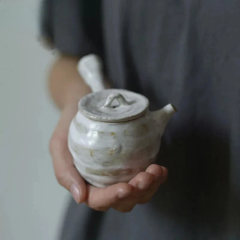 

150ml Vintage Coarse Ceramic Side Handled Teapot Handmade Japanese Style Teapot Kung Fu Tea Master Pot Coffee Mug Gift Packaging
